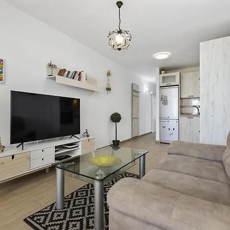 アパート Adama - Gescav *